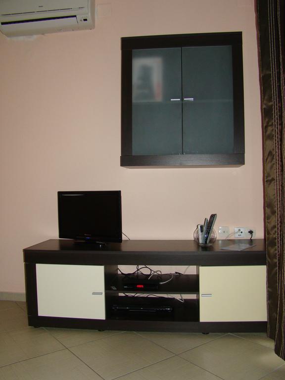 Apartments Buturic Sali Habitación foto